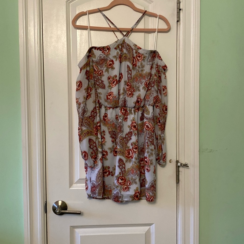 WAYF cocktail dress size small. Hardly worn.